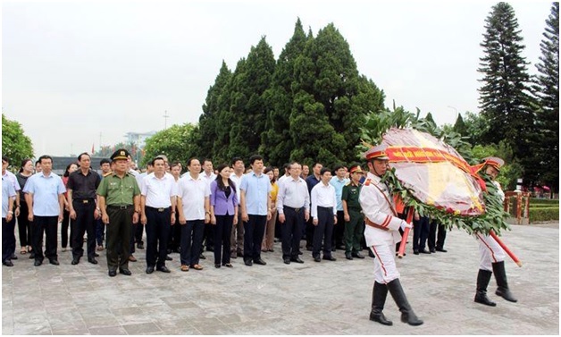 DÂNG HƯƠNG, DÂNG HOA TƯỞNG NHỚ CHỦ TỊCH HỒ CHÍ MINH