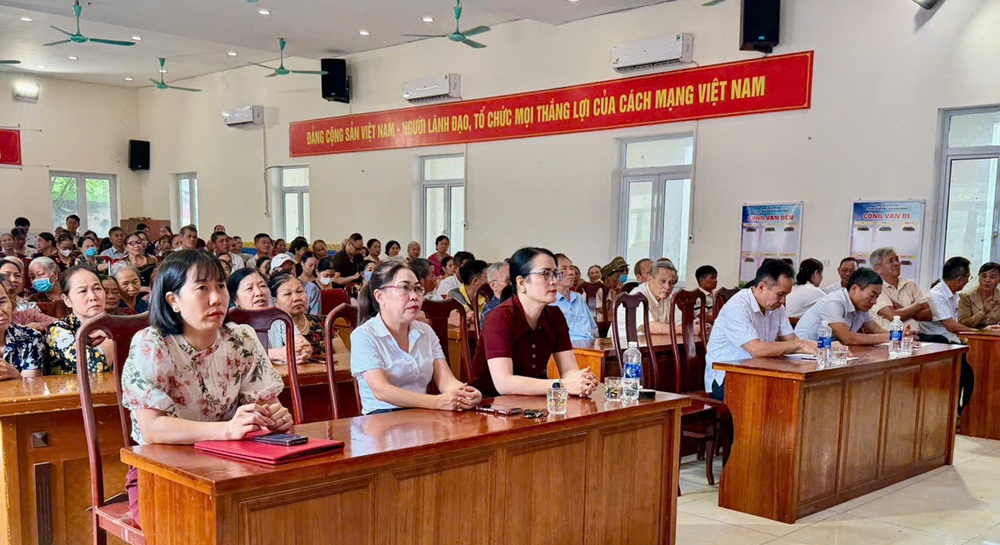 HỘI NÔNG DÂN PHƯỜNG MỸ HÀO: TUYÊN TRUYỀN CHÍNH SÁCH BHXH TỰ NGUYỆN, BHYT HỘ GIA ĐÌNH CHO HỘI VIÊN NÔNG DÂN