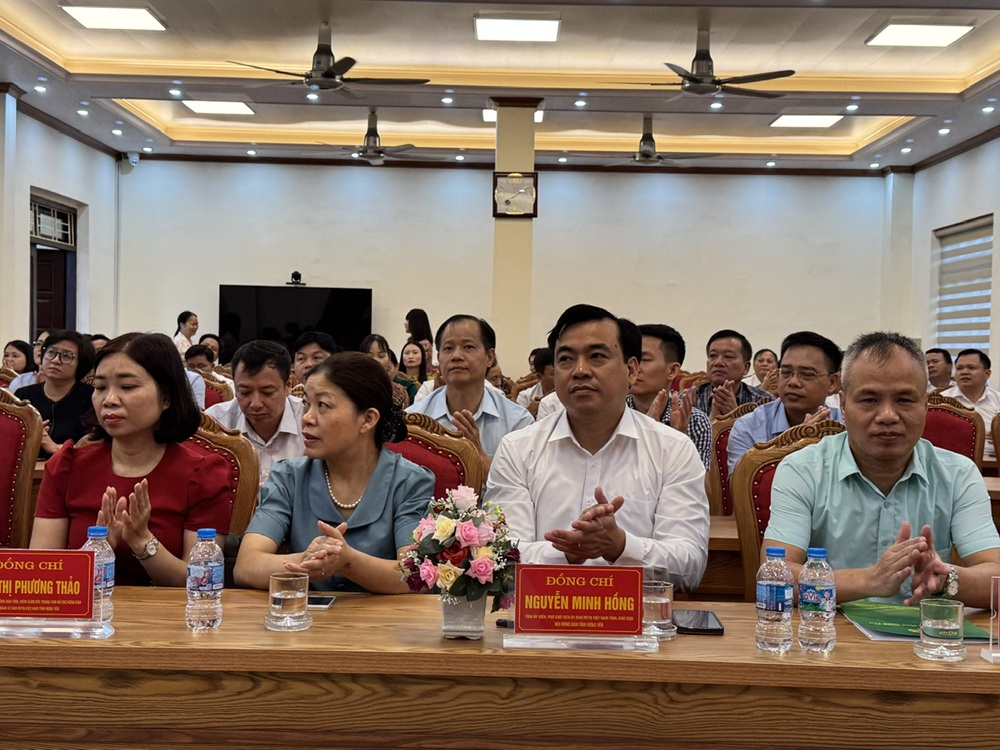 HỘI NÔNG DÂN TỈNH HƯNG YÊN TỔ CHỨC HỘI NGHỊ TRIỂN KHAI NHIỆM VỤ TRỌNG TÂM CÔNG TÁC HỘI VÀ PHONG TRÀO NÔNG DÂN 6 THÁNG CUỐI NĂM 2026